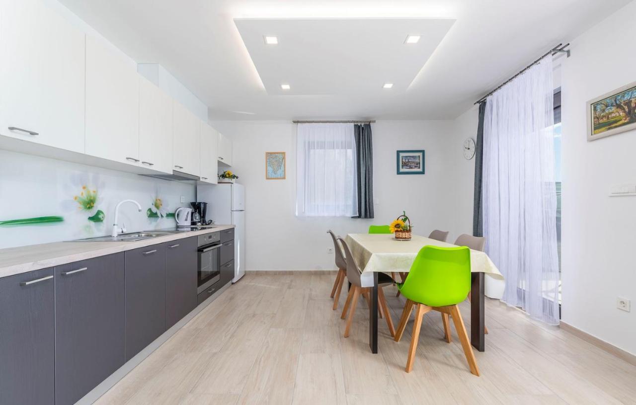 Apart Residence Blue Sea Пореч Экстерьер фото