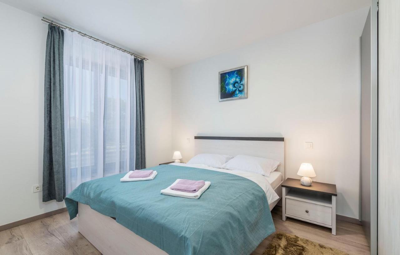 Apart Residence Blue Sea Пореч Экстерьер фото