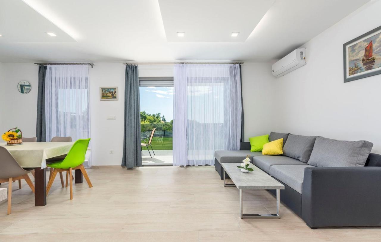 Apart Residence Blue Sea Пореч Экстерьер фото
