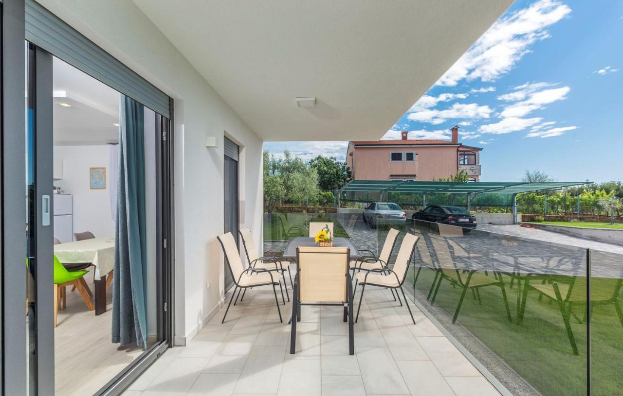 Apart Residence Blue Sea Пореч Экстерьер фото